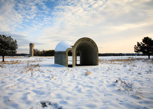 Eingang / Ausgang
 Hero